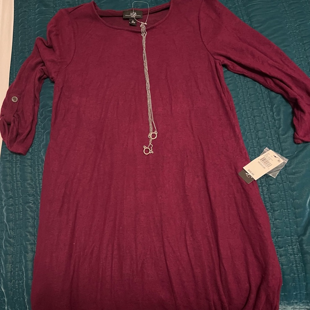Burgundy AGB dress with 2 necklace accent. Medium. NWT